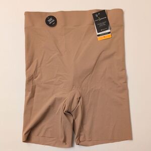 NWT Wacoal Shape Revelation Tan Thigh Shapewear Shorts Hourglass V-back - Size S